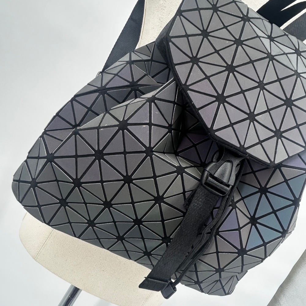 Geometric Prism Backpack Black Foldover Drawstring Bag‎ Women's Fashion - Picture 3 of 7